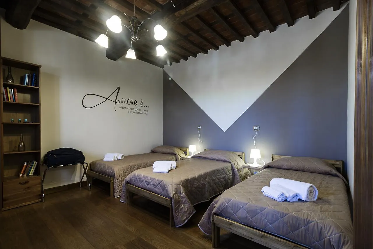 Flori'S Bed & Breakfast Viareggio 3*,  Italy