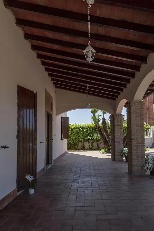 Flori'S Bed & Breakfast Viareggio Italy